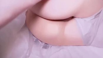 【赚疯，白嫖个白虎馒头逼】喝酒认识的大三妹妹聊的还不错，趁着微醺直接带去开房，喜开盲盒尽然还是个馒头逼，这包裹的感觉谁受得了，应该是把她操爽了，临走时说第二天要继续找我！ - 私房ACG - sifacg.com