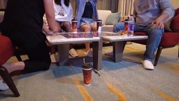 【国庆假期，换妻之旅】国庆节两对夫妻来云南大理游玩，玩累以后相约回酒店玩换妻游戏，姐夫操小姨子，嫂子诱惑小叔，玩归玩操归操，夫妻关系很重要！ - 私房ACG - sifacg.com