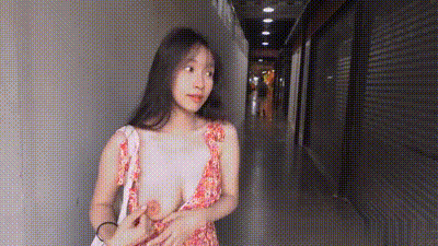 我是苏畅 ，我回来了／野外露出篇／人群背后的玩火露出 动图预览 - 私房ACG - sifangacg.com