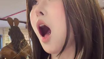 【路人街头挑战 - 😈猜对我的性癖 带走🍎17promax】 - 私房ACG - sifacg.com