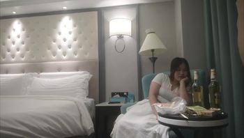 【熟女人妻】和丰满熟女喝酒聊天，喝到微醺就开操，丰乳肥臀舒爽无比 - 私房ACG - sifacg.com