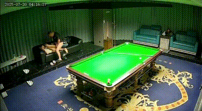 【沭阳中央广场台球厅事件】500块钱就能操一次，实际情况赢VIP光头男的钱，然后店长说这个钱不应该要，从她欠的扣，还白嫖操了一次！ 动图预览 - 私房ACG - sifacg.com