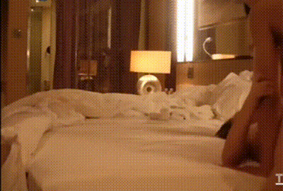 对绿帽老公说别拍了快过来 动图预览 - 私房ACG - sifacg.com