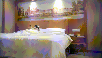 【七天极品探花】加钟啪啪极品小萝莉，镜头前口交后人大力猛操，搞完休息下再来一炮 动图预览 - 私房ACG - sifacg.com