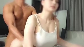 顶级女神在教练打桩机一般的攻势下也耐不住高潮连连，浪叫不止！这么极品的妹子都被拱了现在健身教练可真是吃香！ - 私房ACG - sifacg.com