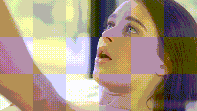 这样的美女白领真是尤物啊，高颜值丰满身材制服高跟男人看了 动图预览 - 私房ACG - sifacg.com