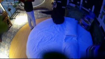 大学生情侣开房怕插错地方开着手电照逼啪啪 - 私房ACG - sifacg.com