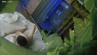 风韵老板娘和情人开房偷情连干两炮 动图预览 - 私房ACG - sifacg.com