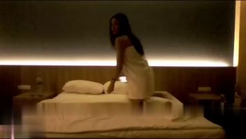 露脸陪玩，旅游时点的黑长直陪游 - 私房ACG - sifacg.com