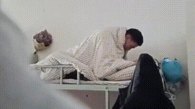 浙江嘉兴学院 男同学带女朋友带回寝室 当众啪啪啪被室友偷拍全校疯传！ 动图预览 - 私房ACG - sifacg.com