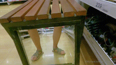 网红购物露出挑战【martinii1008】 动图预览 - 私房ACG - sifacg.com