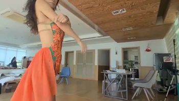 绿帽淫妻熟妇『Yseyo』奶大臀肥腰细 和大屌黑超群交淫乱 户外露出各种秀 - 私房ACG - sifacg.com