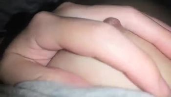 淫荡事件一:在电影院里给认识几天的男人摸鸡巴 - 私房ACG - sifacg.com