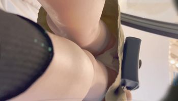 抄底大神出动 长裙靓女真空和闺蜜逛街 透明内内黑森林一览无余 探店网红小姐姐专心拍视频 大神专心抄底 - 私房ACG - sifacg.com