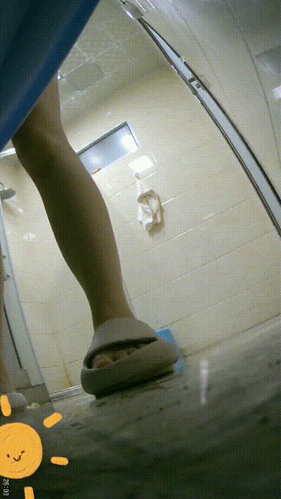 变态男暗恋女主管七年 看到对方结婚用小号骚扰人家 并发出偷拍女主管洗澡的视频！ 动图预览 - 私房ACG - sifacg.com