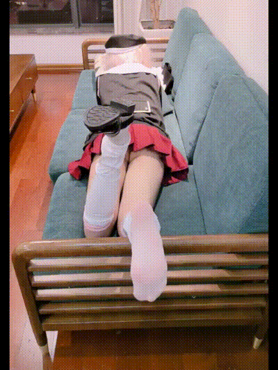 你太擅长表演，表情淡漠反倒有催泪效果。 动图预览 - 私房ACG - sifacg.com