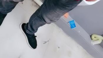 太骚了‼️‼️‼️ 极品眼镜美少妇勇闯男公厕偷拍勾引蹲坑男子 公厕隔间席地开战淫声回荡 踩了狗屎运上 - 私房ACG - sifacg.com