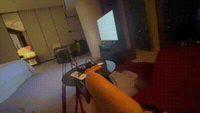 看什么电影重要吗？只不过想找个弟弟调戏一下罢了 动图预览 - 私房ACG - sifacg.com