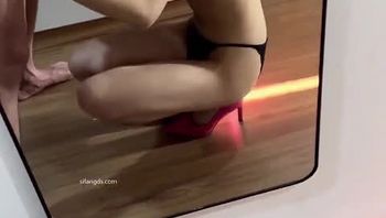 极品高颜值眼镜婊 被富哥调教成母狗 - 私房ACG - sifacg.com