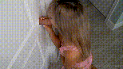 隔着门口交吃鸡巴【aeriessteele】 动图预览 - 私房ACG - sifacg.com