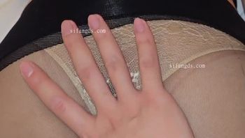 23岁极品小空姐，完美露脸，黑丝高跟美腿，被操的陶醉一直呻吟 - 私房ACG - sifacg.com