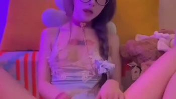 在楼道无套后入眼镜妹 - 私房ACG - sifacg.com