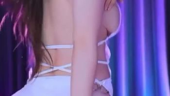 大晚上看这个真提神，困意全无，就是某个部位涨得难受，真遭罪。真TM有感觉！ - 私房ACG - sifacg.com