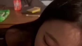 高颜值网红脸女友给我吃鸡吧 - 私房ACG - sifacg.com