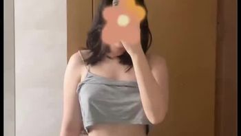 身材不错高颜值清纯甜美少萝 少女试衣间 - 私房ACG - sifacg.com