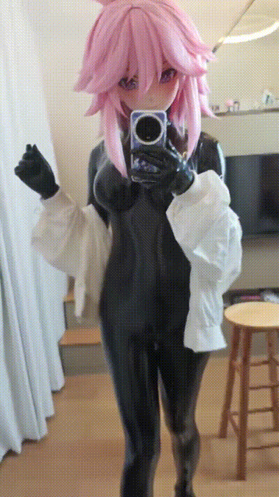 天冷了，要记得给牛牛穿衣服…… 动图预览 - 私房ACG - sifacg.com