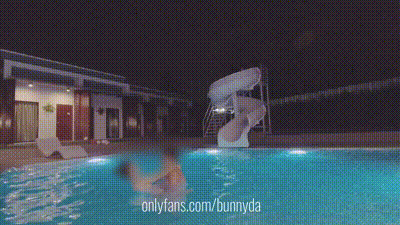 激情的在泳池一炮 (bunnyda) 动图预览 - 私房ACG - sifacg.com