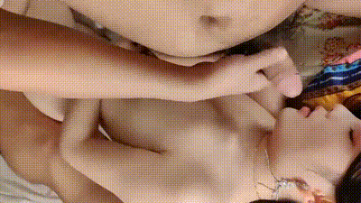 中国好兄弟，绝美人妻美少妇被老公叫来兄弟一起观看操逼，看爽了，大家一起玩群p 动图预览 - 私房ACG - sifacg.com