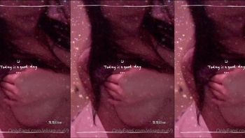 制服诱惑，色诱网友【elisetutu69】 - 私房ACG - sifacg.com