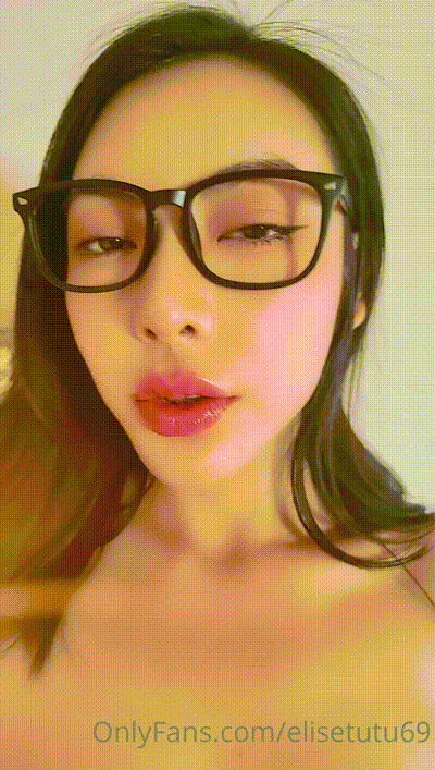 巨乳丰臀的女神【elisetutu69】 动图预览 - 私房ACG - sifacg.com