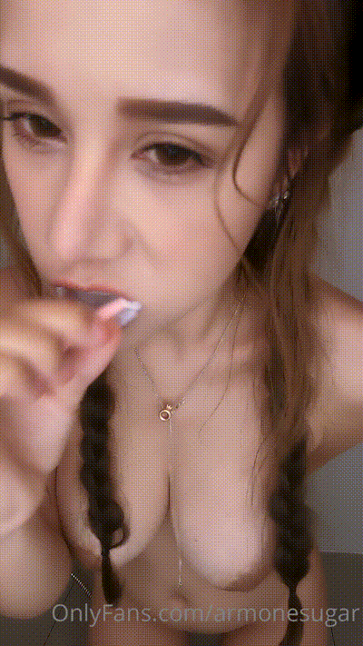 在厕所自摸 2【armonesugar】 动图预览 - 私房ACG - sifacg.com