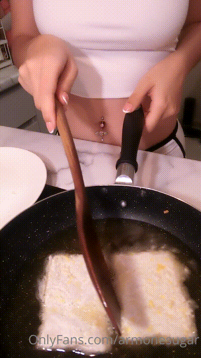 极品美臀骚逼【armonesugar】 动图预览 - 私房ACG - sifacg.com