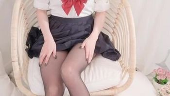 「香港極品美少女」黑絲JK自慰強烈高潮痙攣 - 私房ACG - sifacg.com