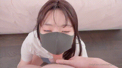 「香港極品美少女」可愛美少女靈活舌頭挑動肉棒 無辜樣子被口爆吞精 动图预览 - 私房ACG - sifacg.com