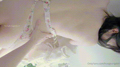 「香港極品美少女」手機自拍穿著心愛碎花內衣激情後入啪啪 动图预览 - 私房ACG - sifacg.com
