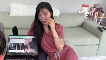 淫蕩醫學院學生一起溫習時挑逗同學令小哥大量射精 - 私房ACG - sifacg.com