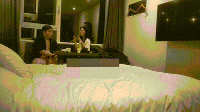 約了美艷少婦技師上門按摩順便來一炮 动图预览 - 私房ACG - sifacg.com