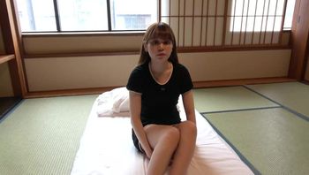 FC2PPV4738265 擁有一線穴的白晢漂亮女大生用身體交換獎學金 眼淚淫水俱下 - 私房ACG - sifangacg.com