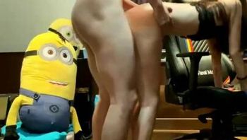 白虎嫩妹叫聲越騷男主更用力操 還帶到露台全裸啪啪 - 私房ACG - sifacg.com