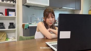 寂寞女生公共休息室網上上課耐不寂寞直播自慰起來 勾引同層室友 - 私房ACG - sifangacg.com