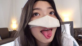 FC2PPV4692502 發掘了一個蛇舌女大生超強口技 在她陰道深處射精讓她瘋狂高潮[Part1] - 私房ACG - sifangacg.com