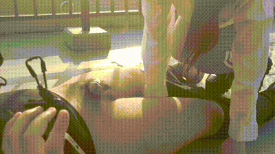 FC2PPV4692863 漂亮學生學校天台口交援交只需3萬日元 动图预览 - 私房ACG - sifangacg.com