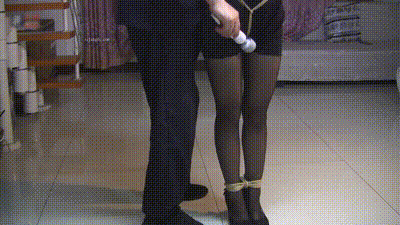 聽話女奴帶上口球等待主人回家 动图预览 - 私房ACG - sifacg.com