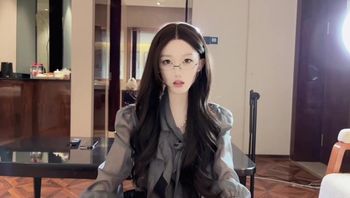 制服誘惑之秘書的陰謀 黑絲長腿身材表情一絕 - 私房ACG - sifacg.com