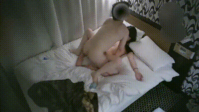 FC2PPV4615169 有點像有村架純的漂亮女孩看起來經驗很少 但還是被操的很興奮 动图预览 - 私房ACG - sifacg.com