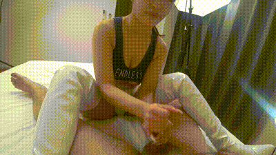 FC2PPV4608456 19歲大胸少女在危險日被中出[Part3] 动图预览 - 私房ACG - sifacg.com